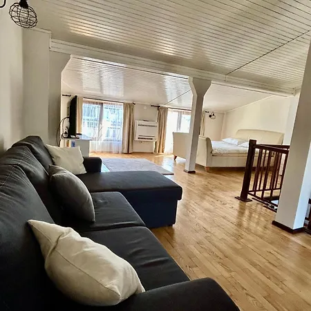 Apartment Fenix Center Varna